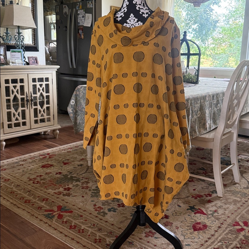 SHAN Mustard and Black Checkered Tunic